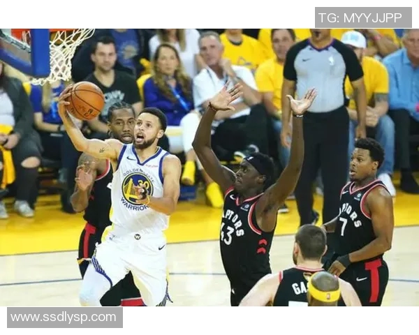 里杰卡迎战新圣徒全力争胜展现球队实力与战术魅力